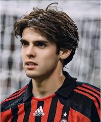 德扑里的“自律法则”：绝对不在喝酒后踏入任何高额桌。（德扑自律铁律：酒后绝不登高额桌）